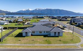 Fiordland Getaway - Te Anau Holiday Home